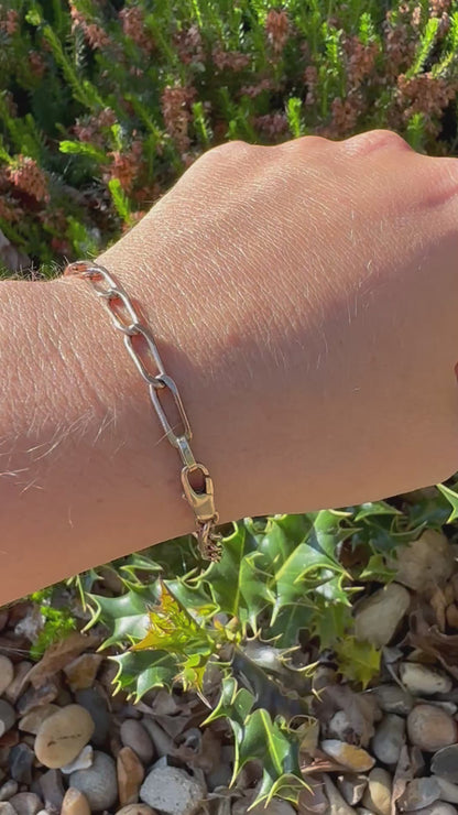 9ct Elongated curb/paperclip bracelet