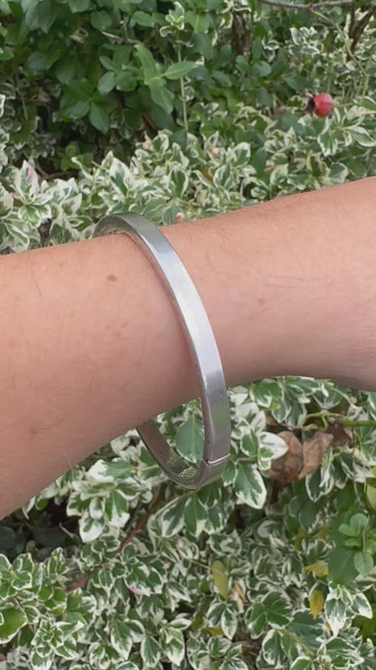 Sterling silver Plain hinged bangle