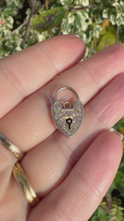 Antique 9ct Gold Ivy Leaf patterned heart padlock